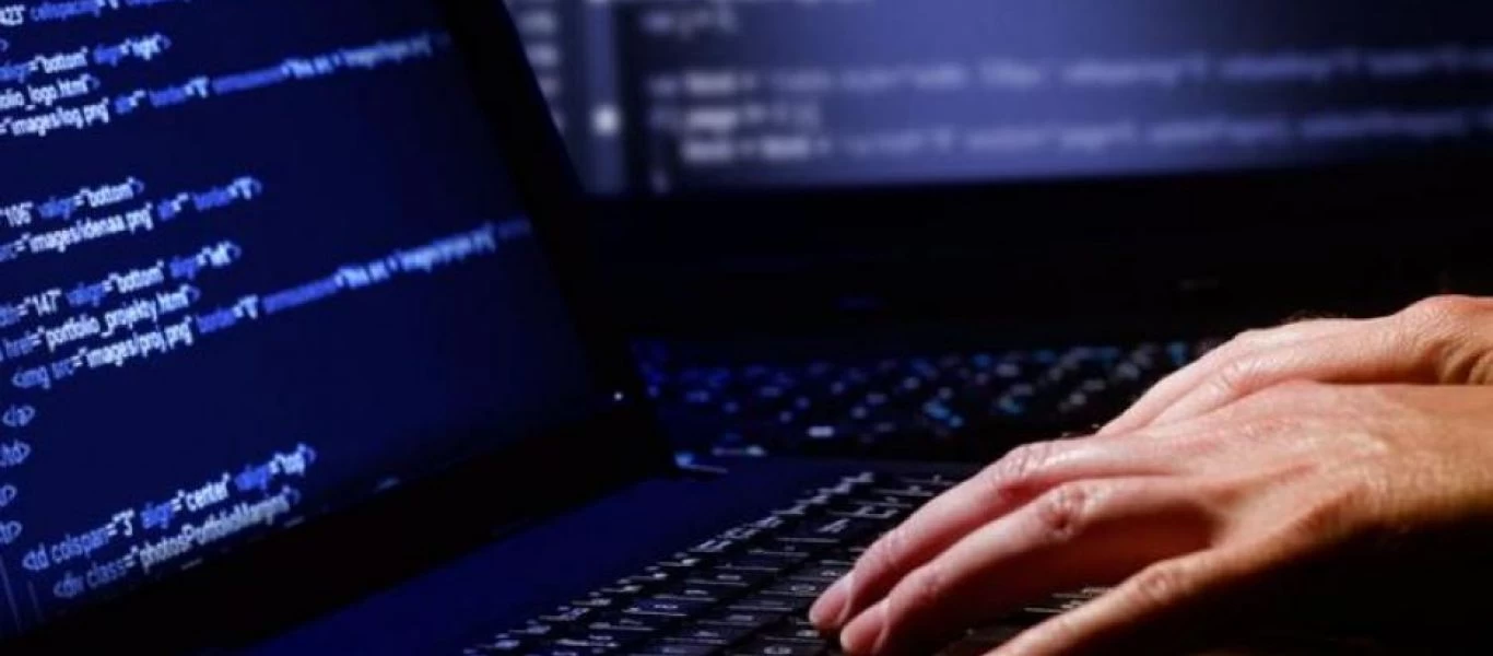 Έλληνας YouTuber κατήγγειλε απειλές για τη ζωή του - «Θα φας 50 μαχαιριές παντού είσαι νεκρός» (βίντεο)